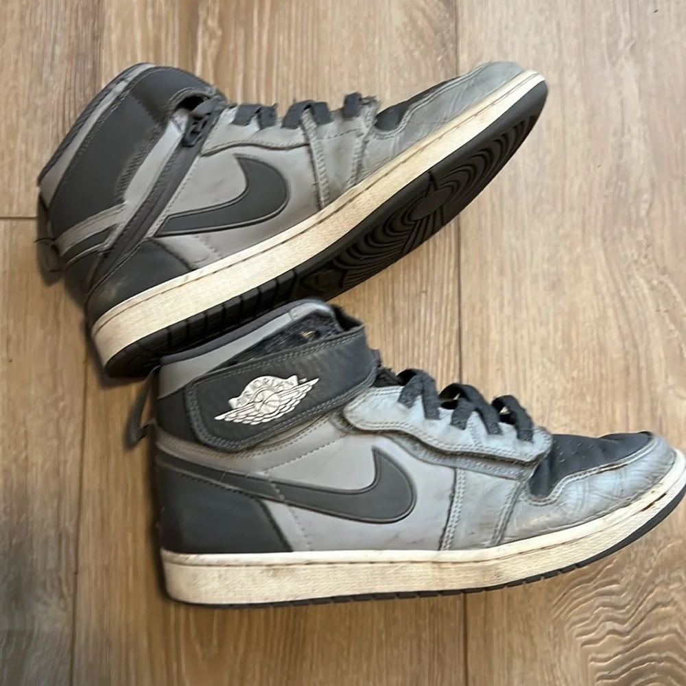Jordan Flyease High-Top Sneakers - Grey on Gray - Picture 4 of 5